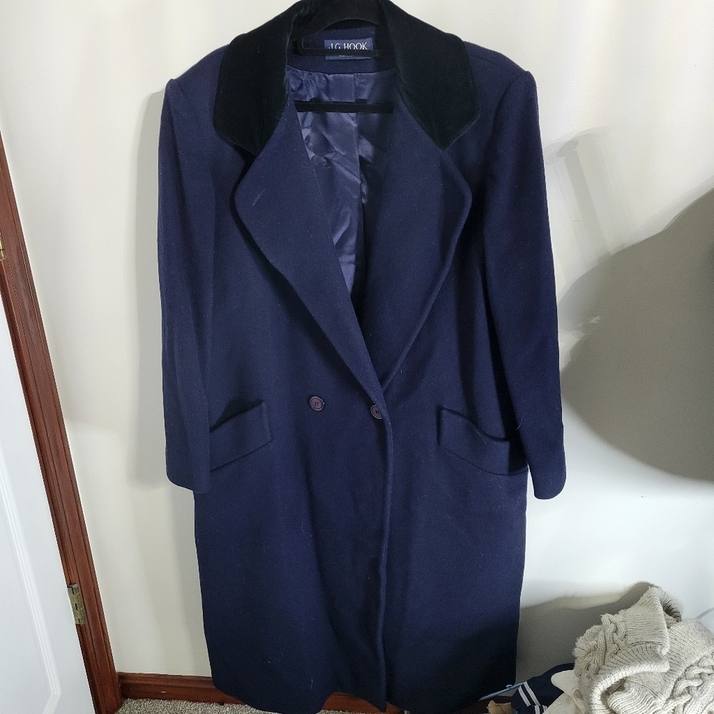 VTG JG Hook Women's Long Navy Wool Coat Black Velvet Collar, Size XL